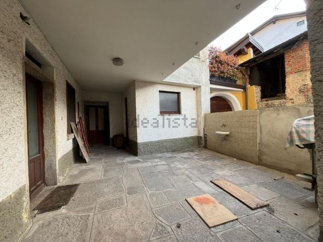Villetta indipendente in vendita di 230 m² in Vicolo C. Vedani, 13