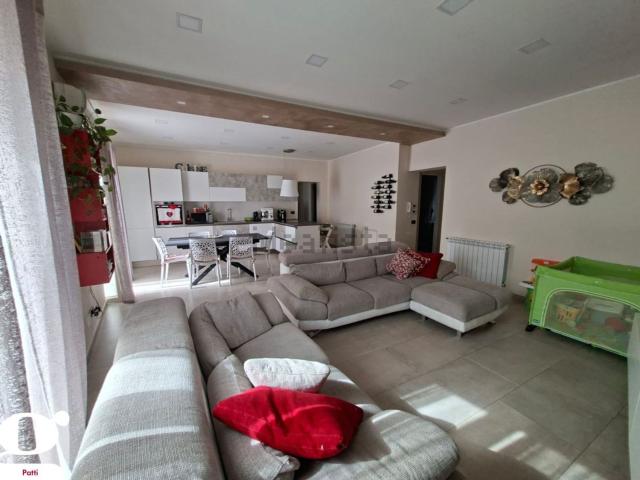 Villetta indipendente in vendita di 230 m² in Contrada Gallo