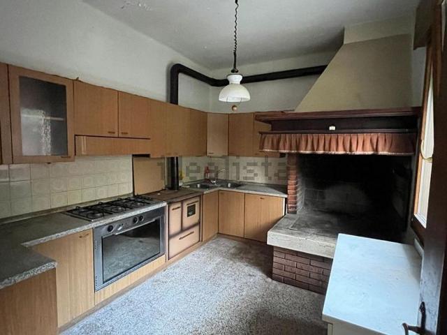 Villetta indipendente in vendita di 230 m² in Località Nogarolo, 4