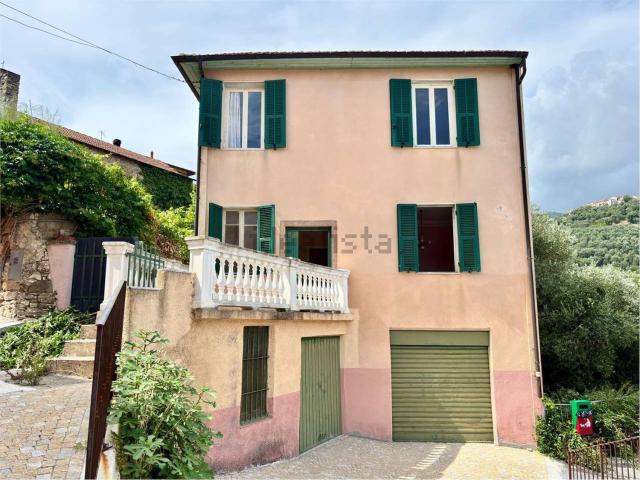 Villetta indipendente in vendita di 230 m² in Piazza Pietro Verano