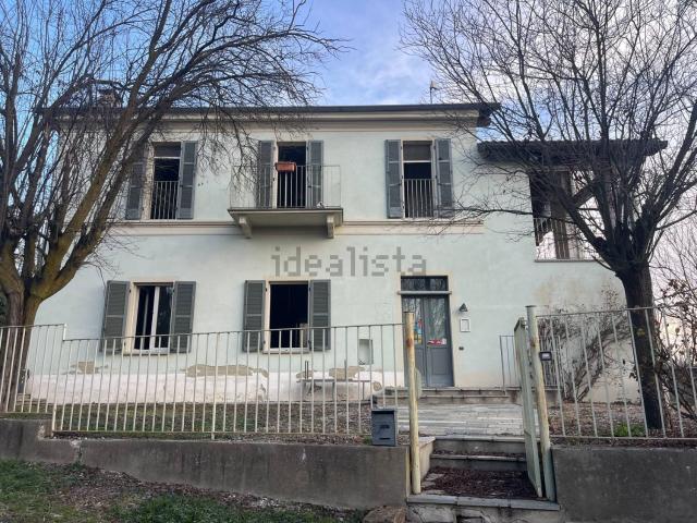 Villetta indipendente in vendita di 230 m² in Via Odalengo Grande, 2