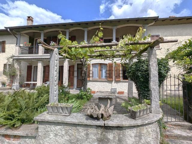 Villetta indipendente in vendita di 231 m² in Via Gera, 3
