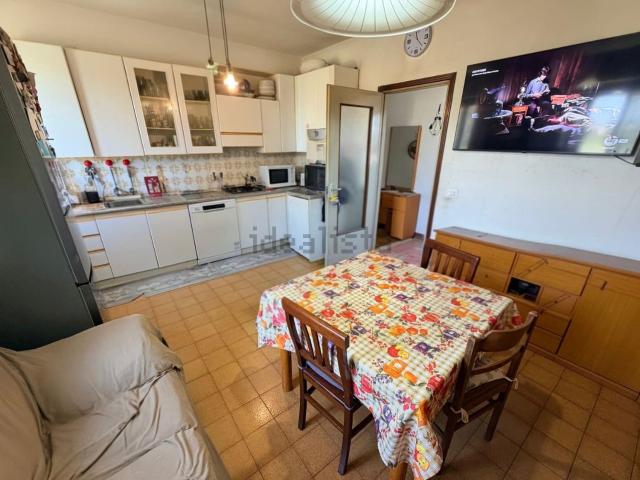 Villetta indipendente in vendita di 231 m² in Via Molinazzo