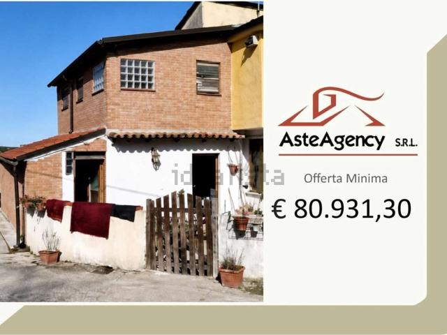 Villetta indipendente in vendita di 232 m² in Via Casale, 31