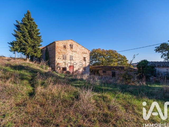 Villetta indipendente in vendita di 232 m² in Via Fiastra, 32