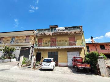 Villetta indipendente in vendita di 232 m² in Via Ingegnere Giuseppe Cianciulli, 31