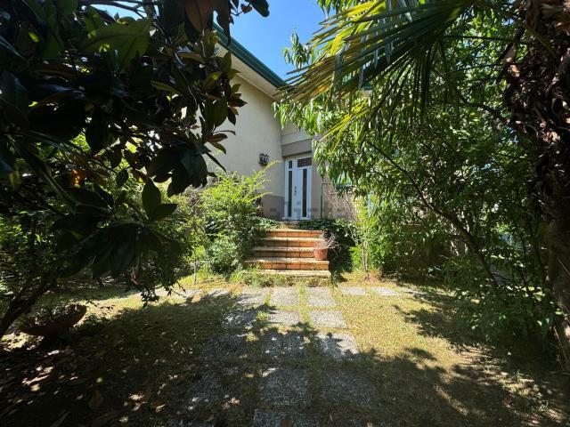 Villetta indipendente in vendita di 232 m² in Via Rovereto