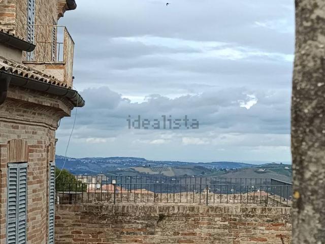 Villetta indipendente in vendita di 232 m² in Largo Giacomo Leopardi