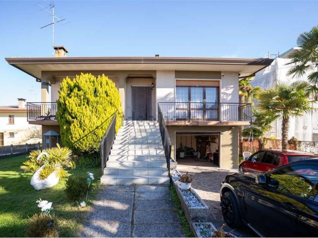 Villetta indipendente in vendita di 233 m² in Via Morer delle Anime