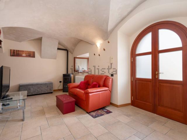 Villetta indipendente in vendita di 233 m² in Via Inzogno, 18