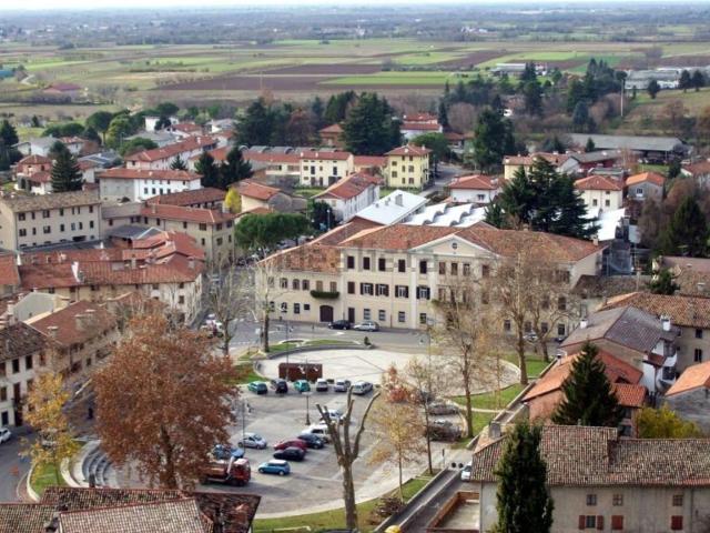 Villetta indipendente in vendita di 233 m² in Via Umberto I, 68