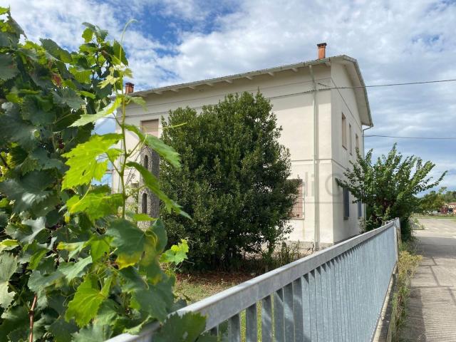 Villetta indipendente in vendita di 233 m² in Via Vedreto