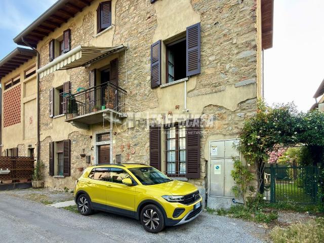 Villetta indipendente in vendita di 234 m² in Via Borlengo, 8