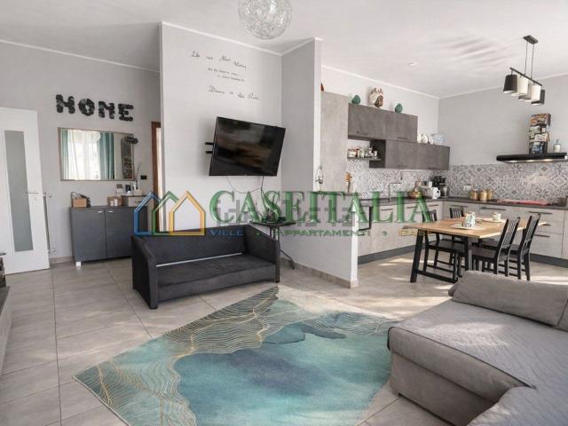 Villetta indipendente in vendita di 234 m² in Via Biancone