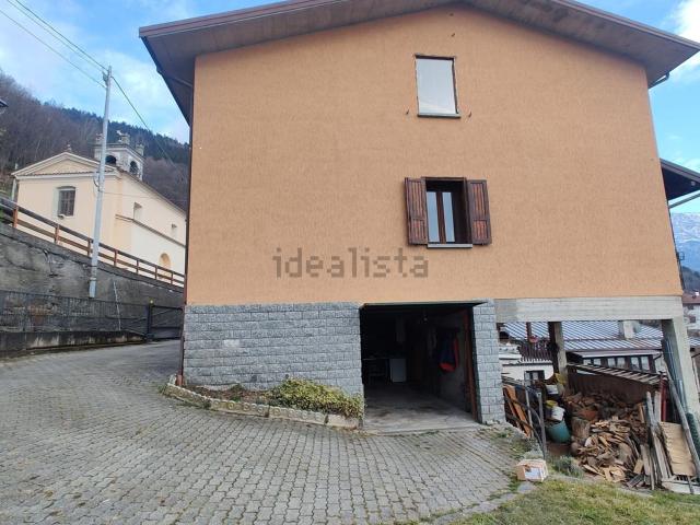 Villetta indipendente in vendita di 234 m² in Via Giuseppe Garibaldi, 1