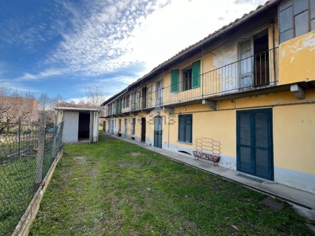 Villetta indipendente in vendita di 234 m² in Via Isonzo, 39