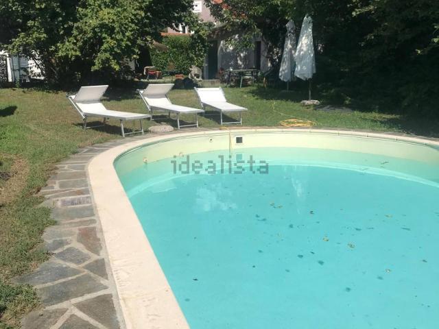 Villetta indipendente in vendita di 234 m² in Via Silvio Pellico