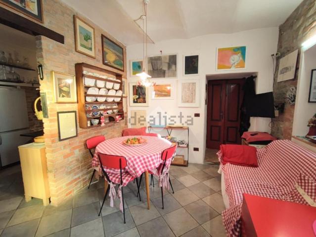 Villetta indipendente in vendita di 234 m² in Via Roma, 1