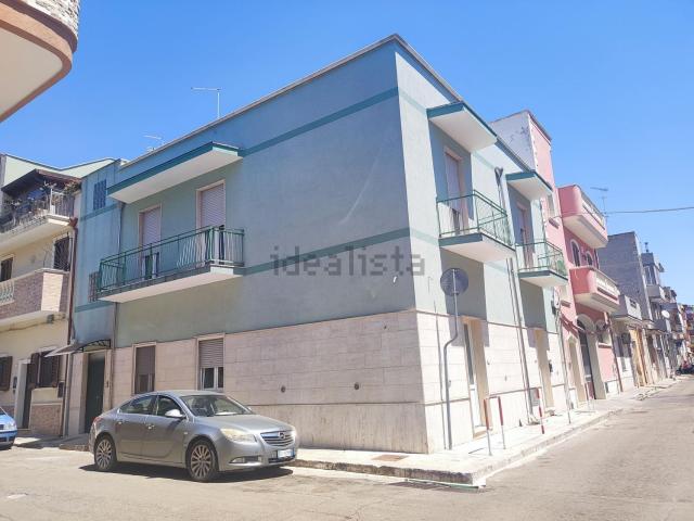 Villetta indipendente in vendita di 234 m² in Via Udine