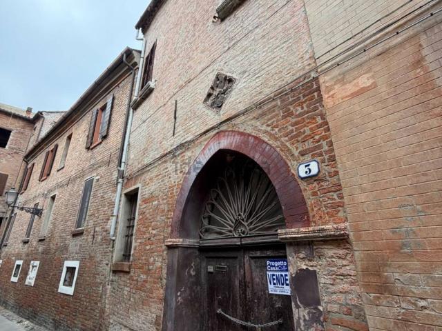 Villetta indipendente in vendita di 234 m² in Via Zemola
