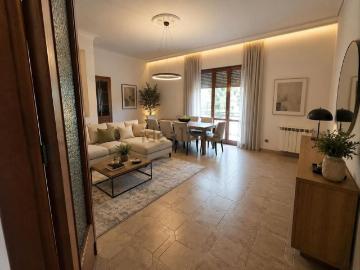 Villetta indipendente in vendita di 234 m² in Viale Palmiro Togliatti, 180