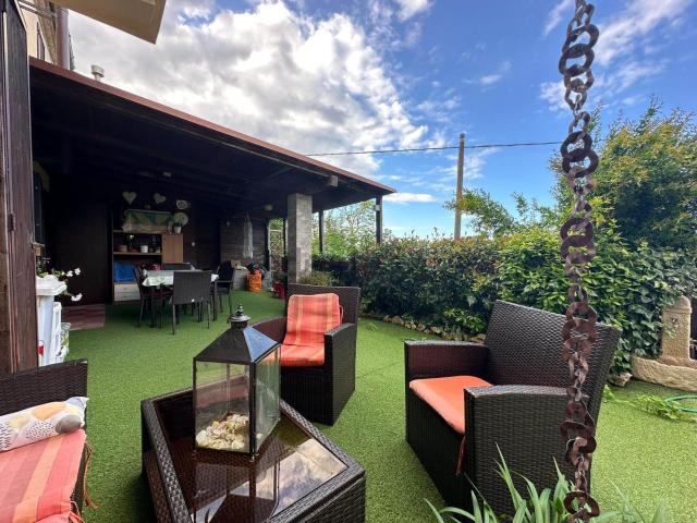 Villetta indipendente in vendita di 235 m²