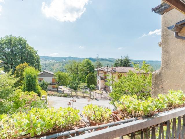 Villetta indipendente in vendita di 235 m² in Via Centrale, 36