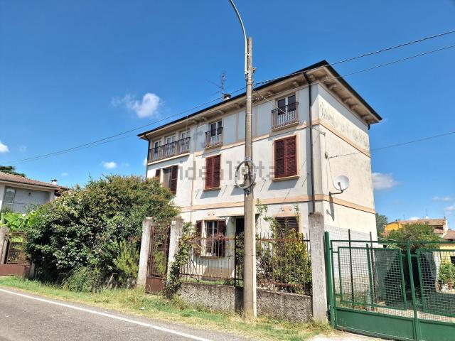 Villetta indipendente in vendita di 235 m² in Via dei Caduti, 3