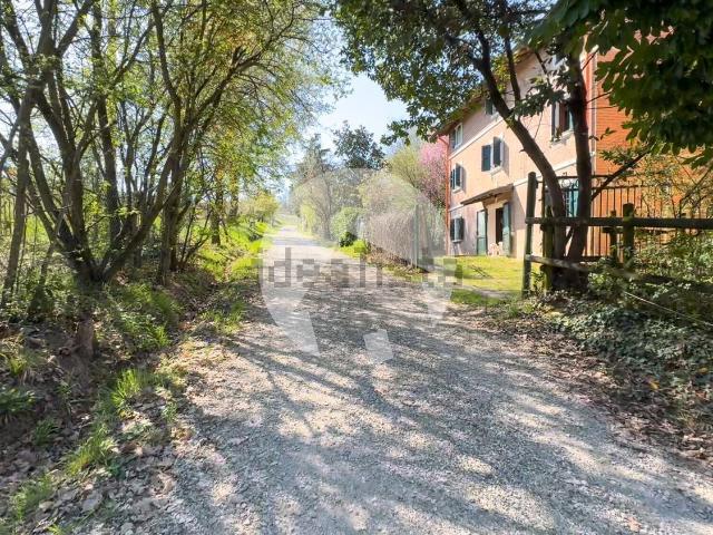 Villetta indipendente in vendita di 235 m² in Via Filippo Re, 3