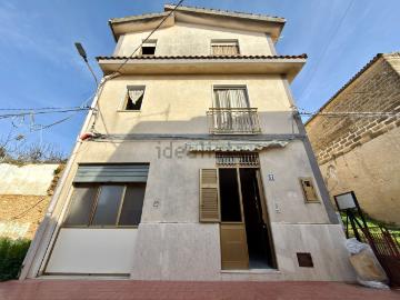 Villetta indipendente in vendita di 235 m² in Via Isabella Catalano, 54