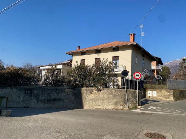 Villetta indipendente in vendita di 235 m² in Via Posta Vecchia, 1