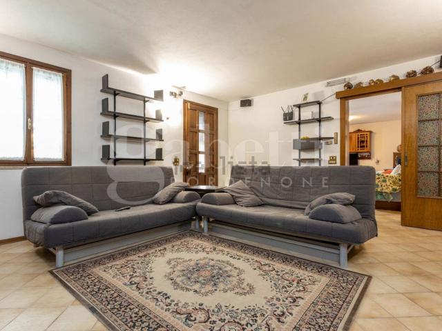 Villetta indipendente in vendita di 235 m² in Via Tavella di Pasiano, 48