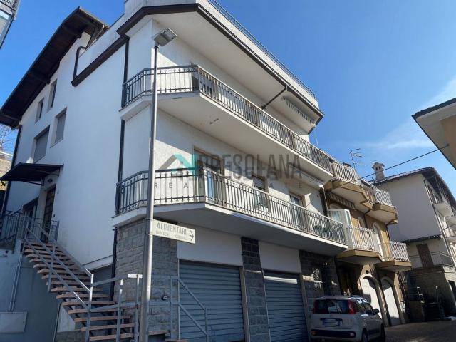 Villetta indipendente in vendita di 235 m² in Via Villa, 36