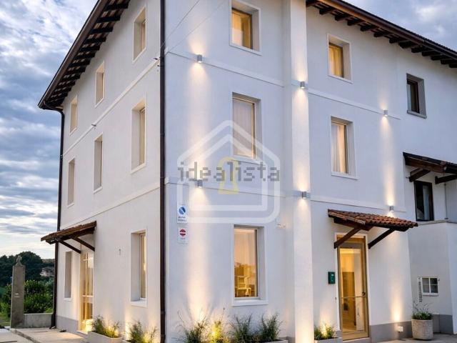 Villetta indipendente in vendita di 235 m² in Vicolo Paolo Diacono, 4
