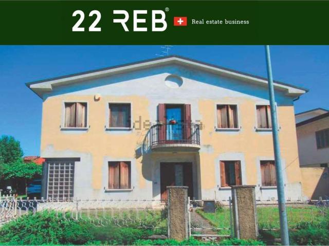 Villetta indipendente in vendita di 237 m² in Via Confine