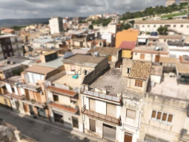 Villetta indipendente in vendita di 237 m² in Via Cavour