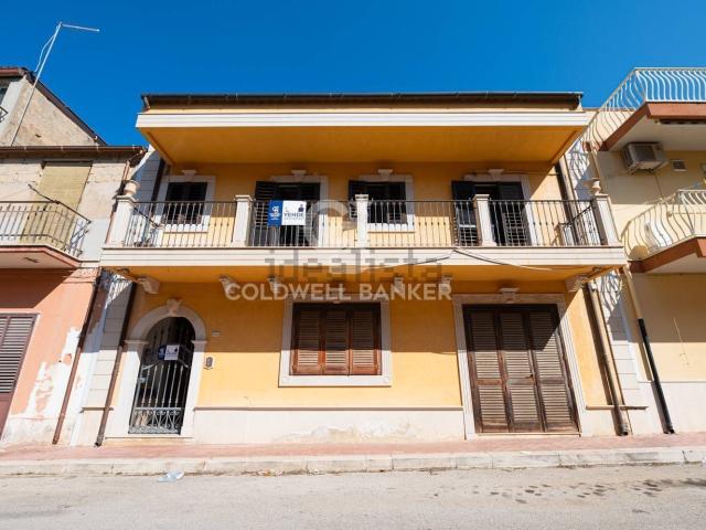 Villetta indipendente in vendita di 237 m² in Via Vittorio Veneto, 2