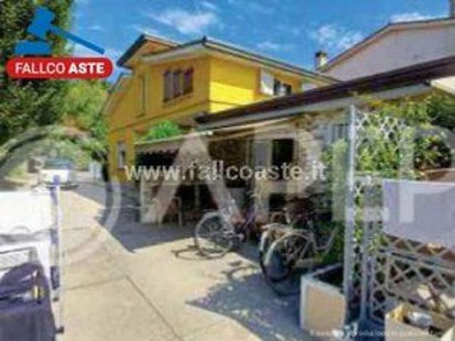 Villetta indipendente in vendita di 238 m² in Via Mantegna, 9