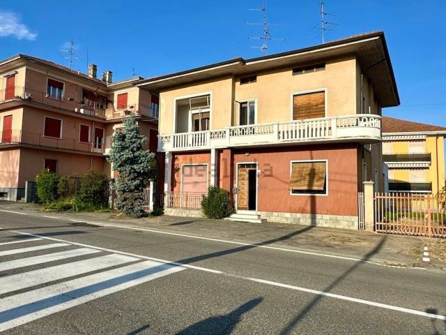 Villetta indipendente in vendita di 238 m² in Via XXV Aprile, 13