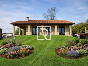 Villetta indipendente in vendita di 239 m² in Via Fronte 2 Tronco