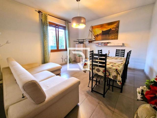 Villetta indipendente in vendita di 239 m² in Via Palmiro Togliatti, 12