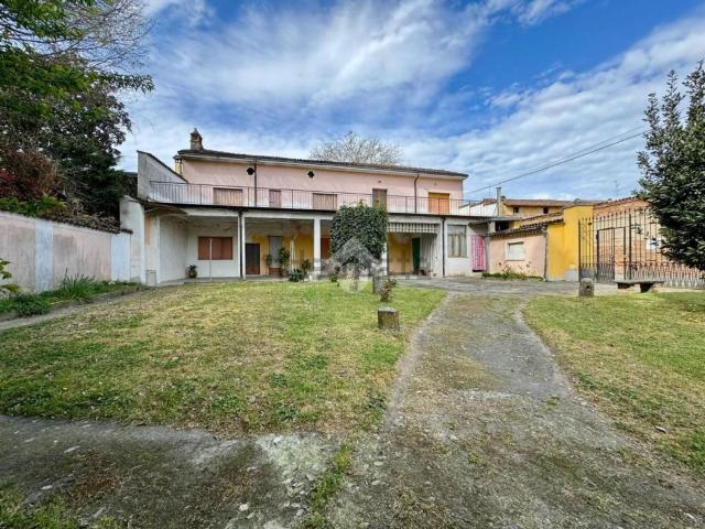 Villetta indipendente in vendita di 239 m² in Via Piva, 11