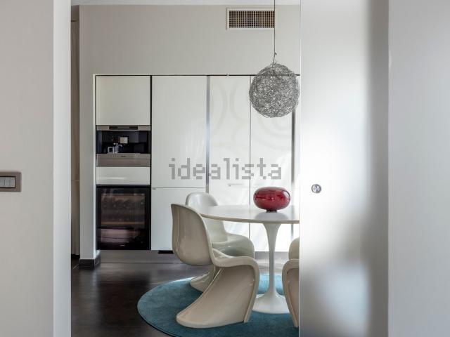 Villetta indipendente in vendita di 239 m² in Via Pietro Maroncelli