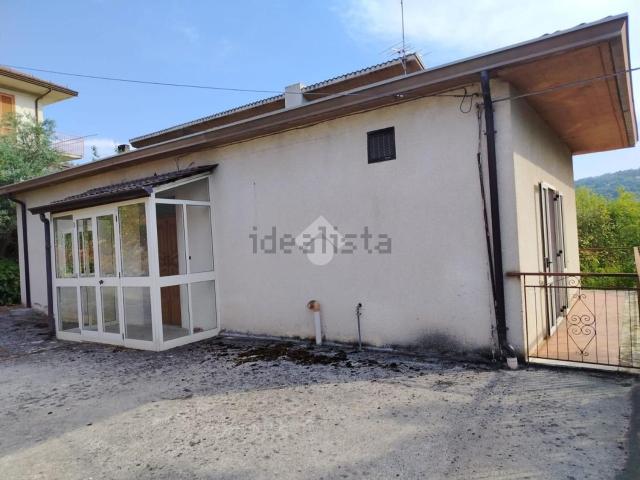 Villetta indipendente in vendita di 240 m²