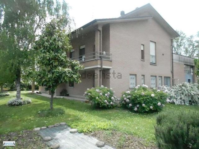 Villetta indipendente in vendita di 240 m²