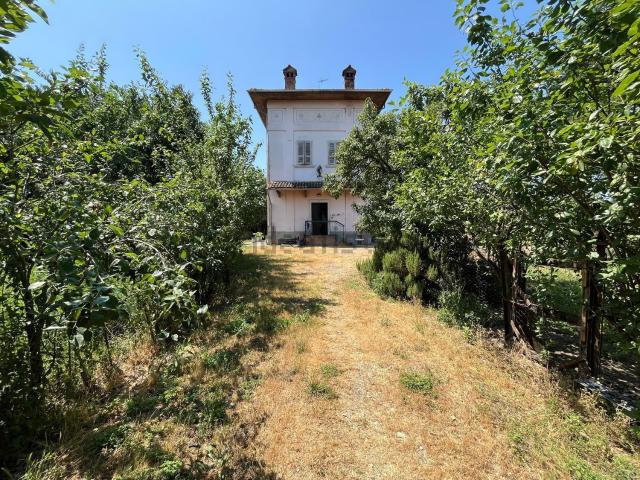 Villetta indipendente in vendita di 240 m² in Via Cavour, 35