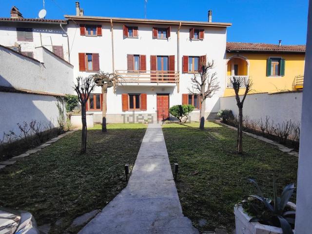 Villetta indipendente in vendita di 240 m² in Via Capriata