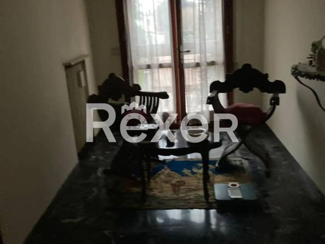 Villetta indipendente in vendita di 240 m² in Via A. Azzi