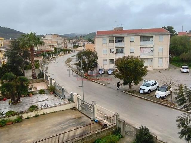 Villetta indipendente in vendita di 240 m² in Via Aldo Moro
