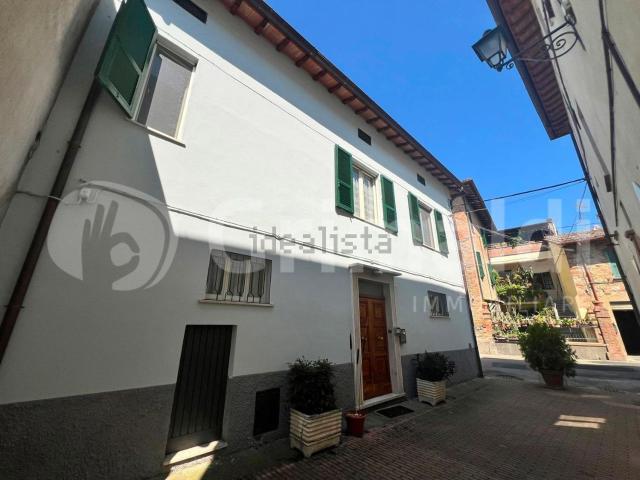 Villetta indipendente in vendita di 240 m² in Via Alessandra